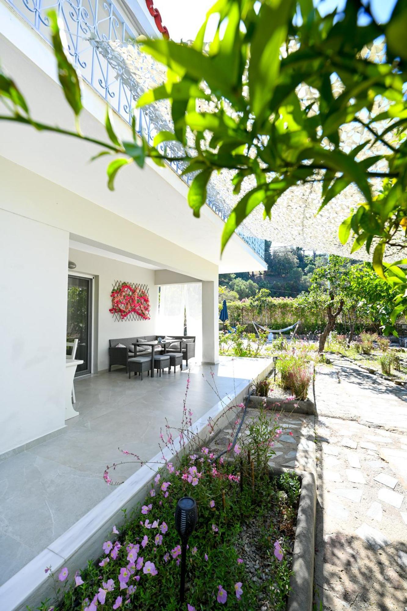 Anchor Villa Troulos Exterior photo